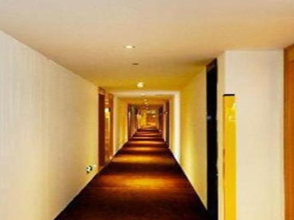 Суйнин: IU Hotel Suining Shehong Bus Station Branch