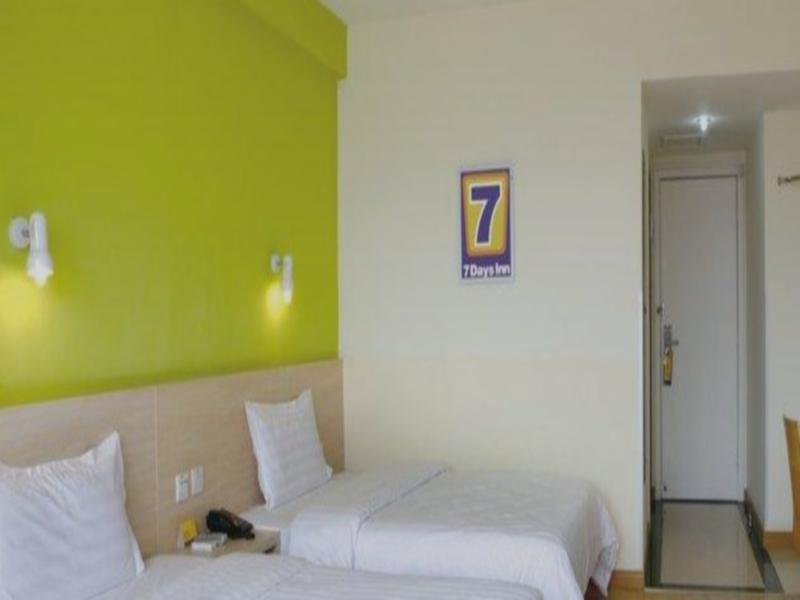 Шанцю: 7 Days Inn Shangqiu Minzhu Road Walmart Branch
