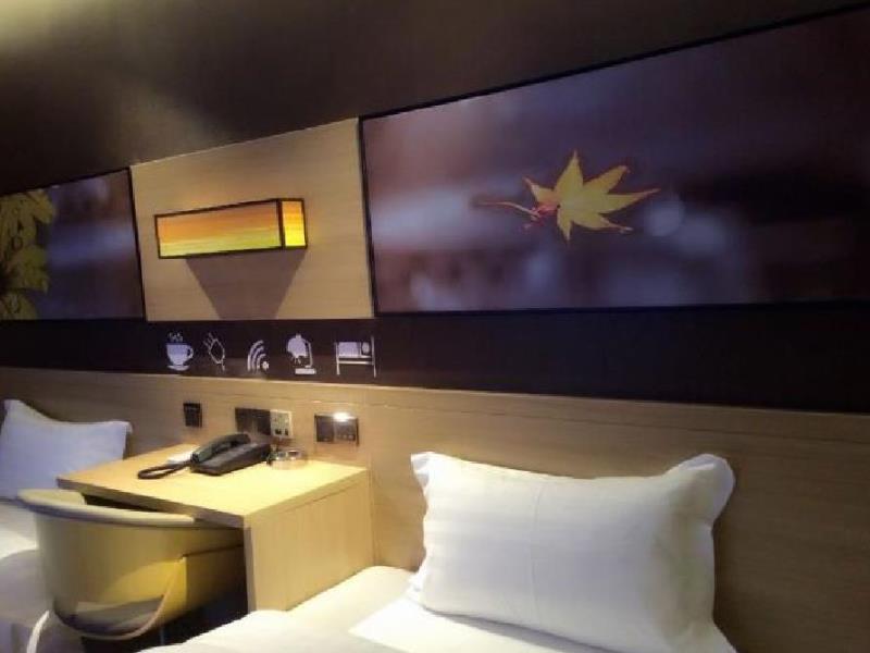 Чунцин: 7 Days Inn Chongqing Bishan Yingjia Tianxia Business Street Branch