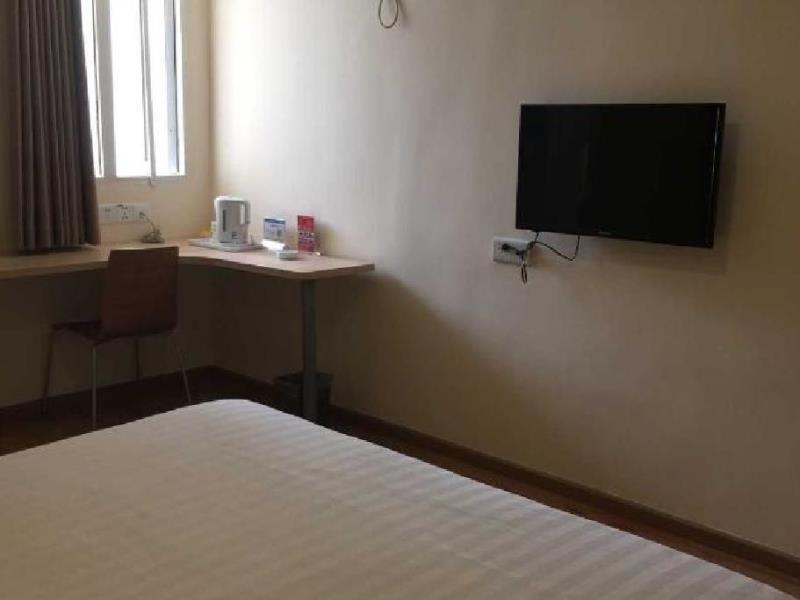 Чунцин: 7 Days Inn Chongqing Bishan Yingjia Tianxia Business Street Branch