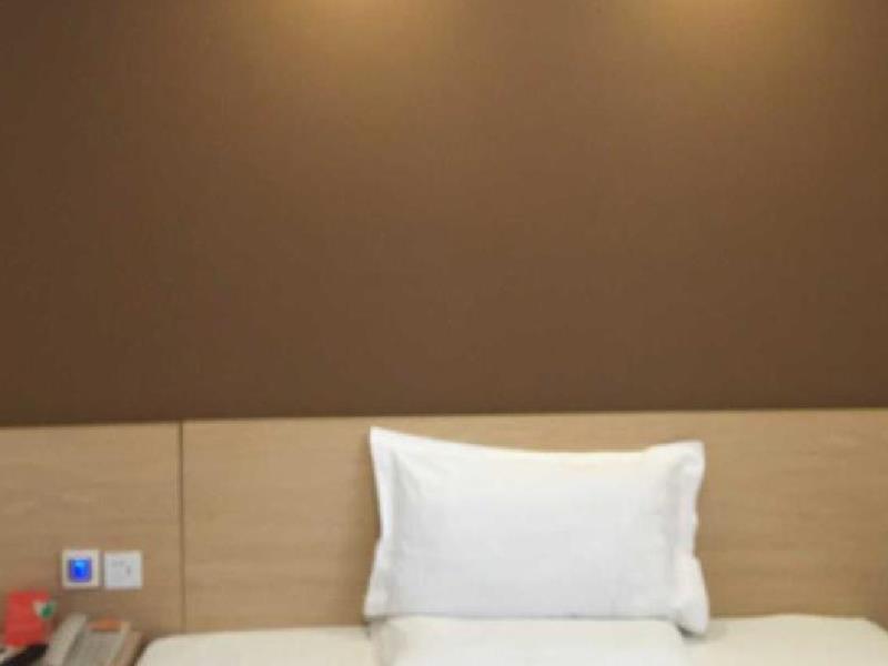 Чунцин: 7 Days Inn Chongqing Bishan Yingjia Tianxia Business Street Branch
