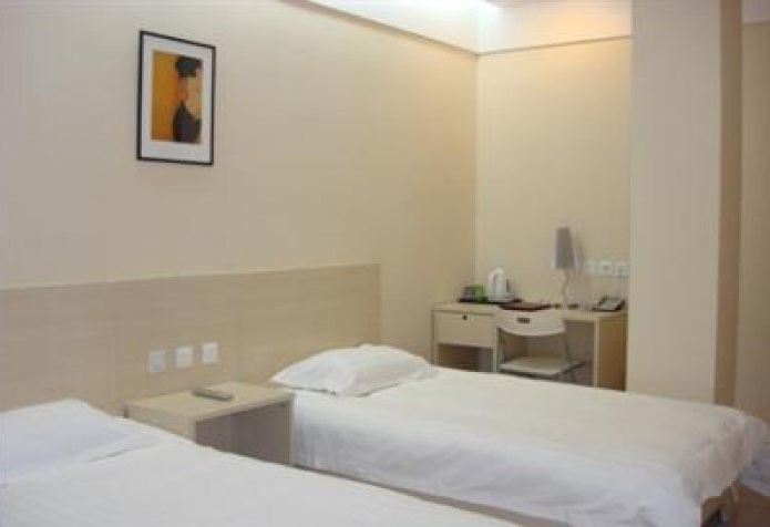 Пекин: Yunli Hotel