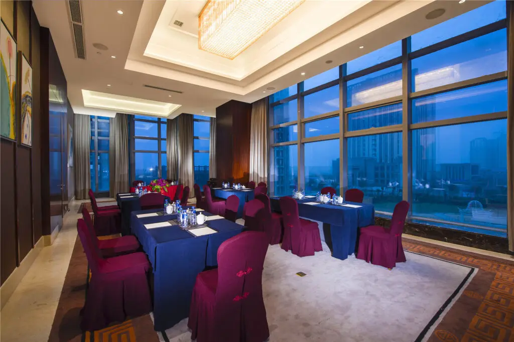 Цзясинь: Haili New Century Grand Hotel Haiyan