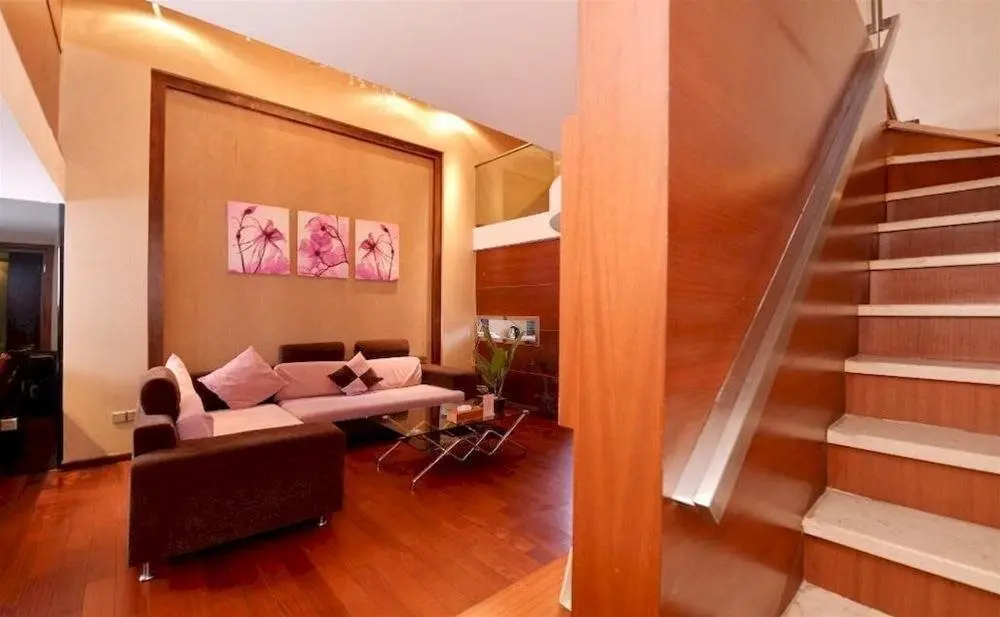 Гуанчжоу: Wanghao Qintian E Apartment