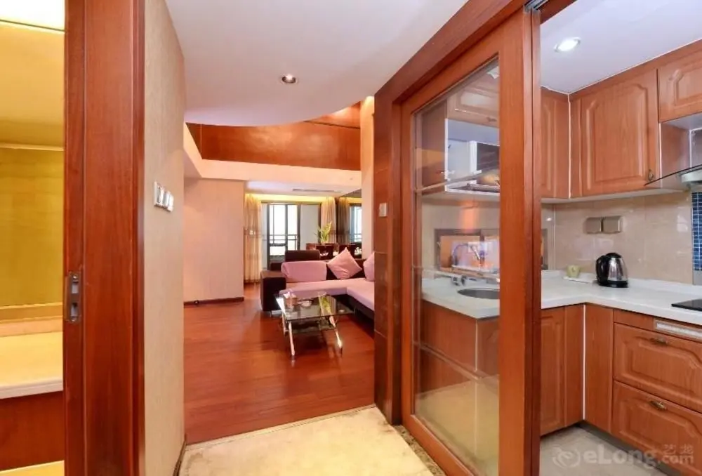 Гуанчжоу: Wanghao Qintian E Apartment