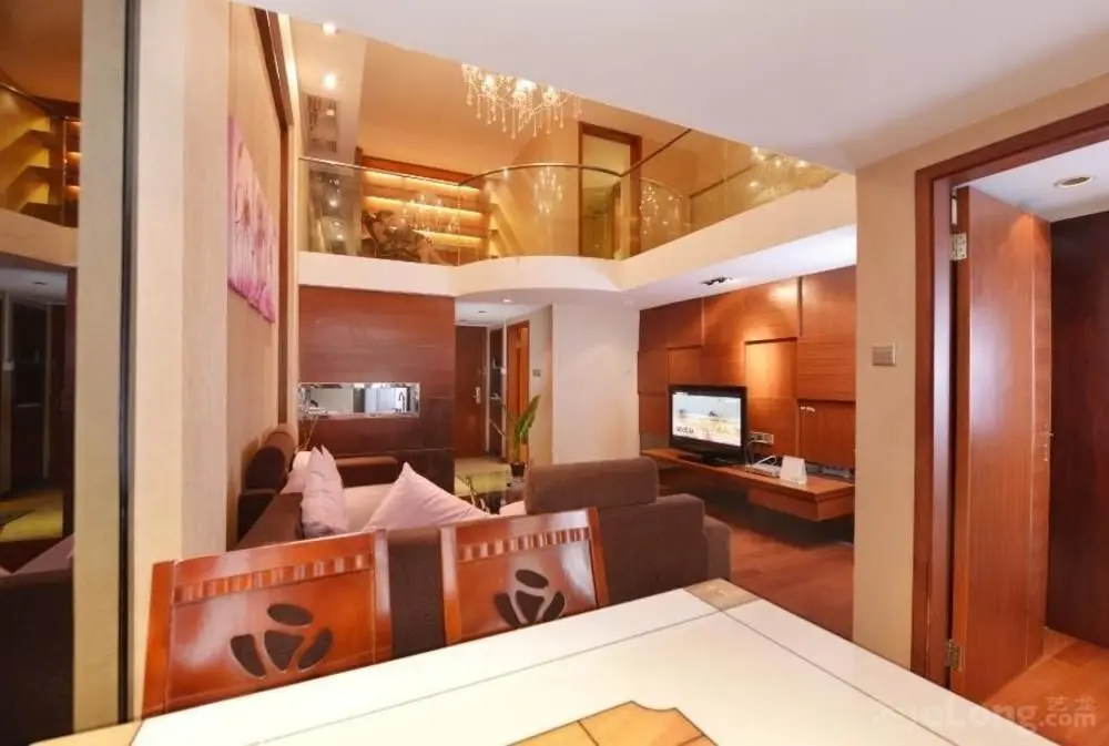 Гуанчжоу: Wanghao Qintian E Apartment