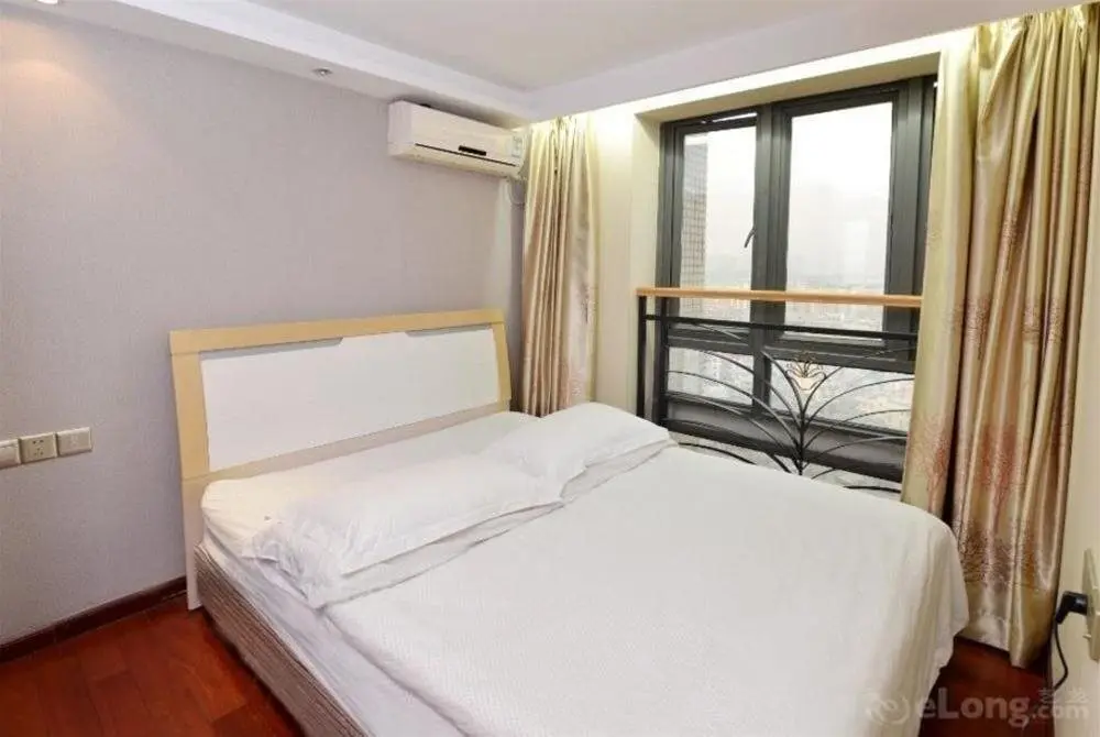 Гуанчжоу: Wanghao Qintian E Apartment