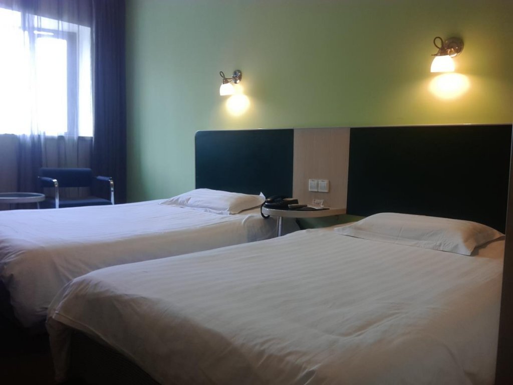 Нанкин: Motel 168 He Yan Road Inn