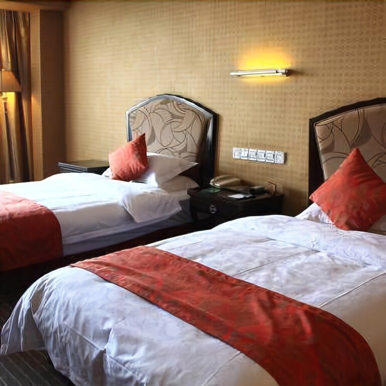 Аньшунь: Triumphal Hotel