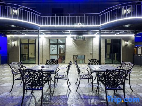 Taohua Hotel Zhoushan — фото 1