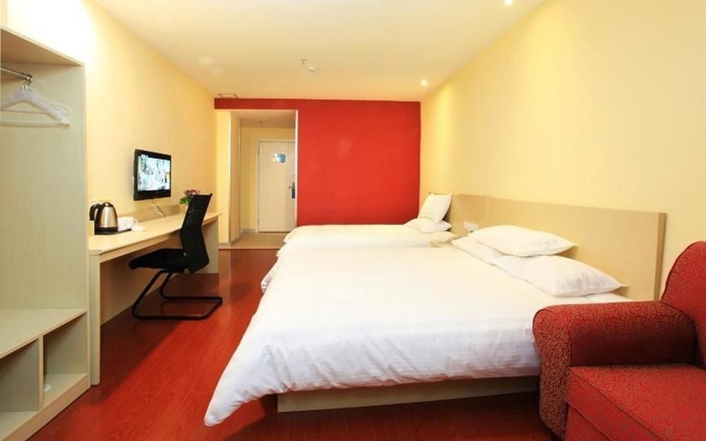 Чэнду: Fashion Tianjiao Hotel (Chengdu Kuanzhai Alley Luomashi Subway Station)