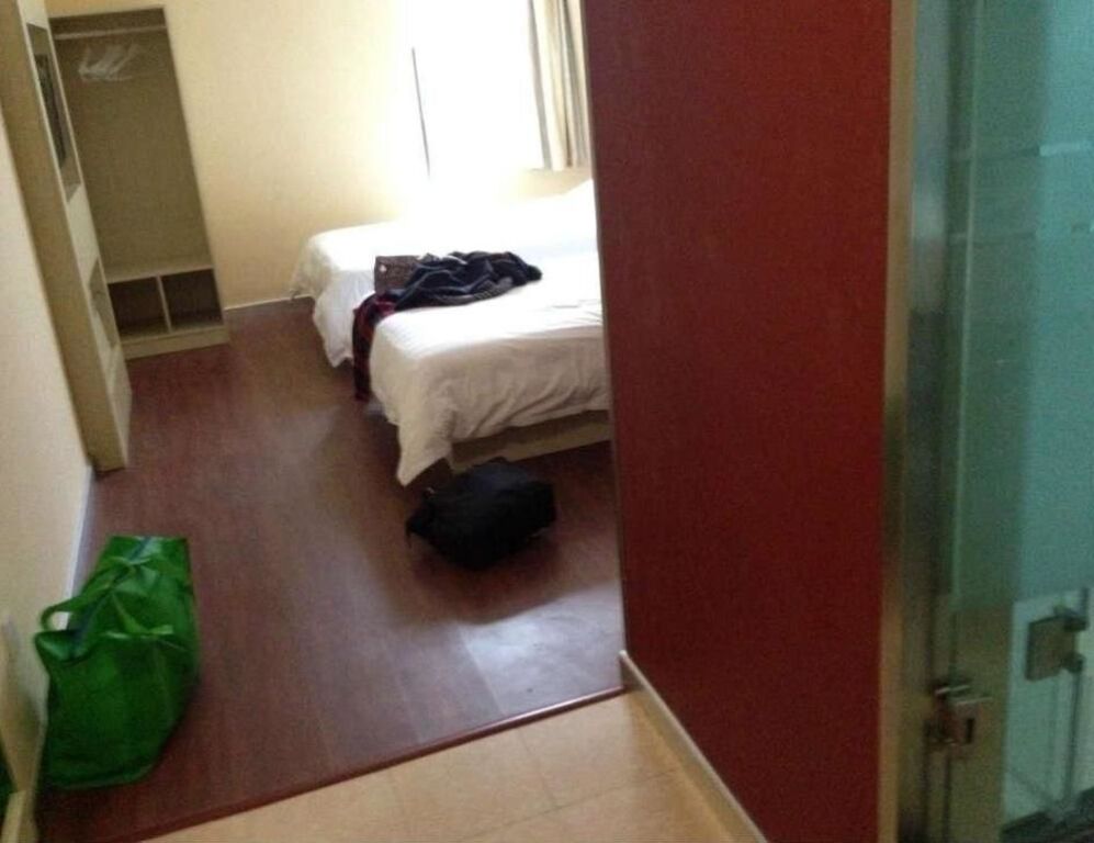 Чэнду: Fashion Tianjiao Hotel (Chengdu Kuanzhai Alley Luomashi Subway Station)