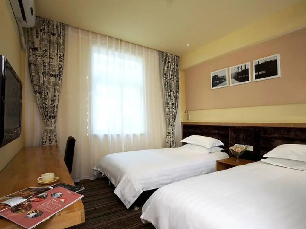 Starway Haizhao Hotel — фото 1