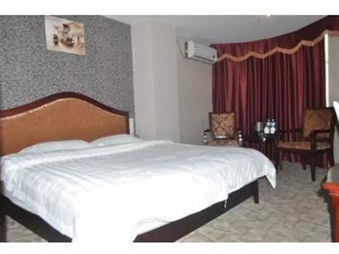 Гуанчжоу: Super8 Hotel Guangzhou Huangpu East Road Living Area