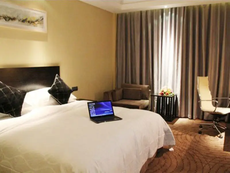 Синьюй: Metropark Longhua Hotel