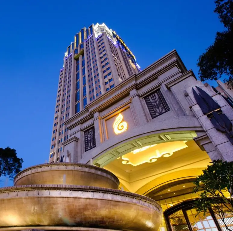 The Pavilion Hotel - Longgang Hotel — фото 1