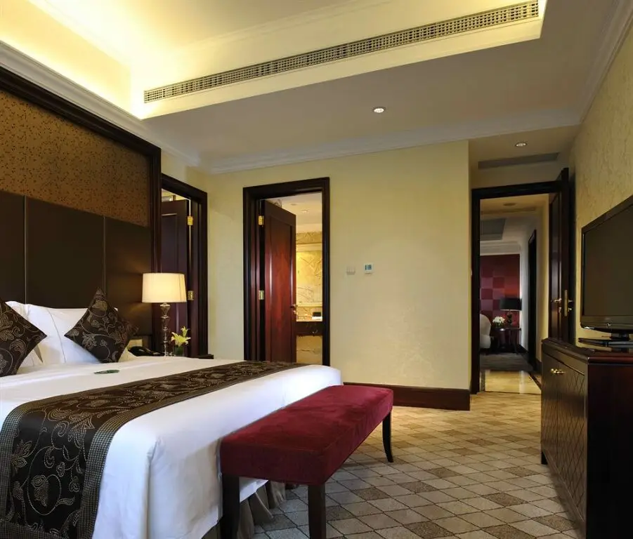 Шэньчжэнь: The Pavilion Hotel - Longgang Hotel