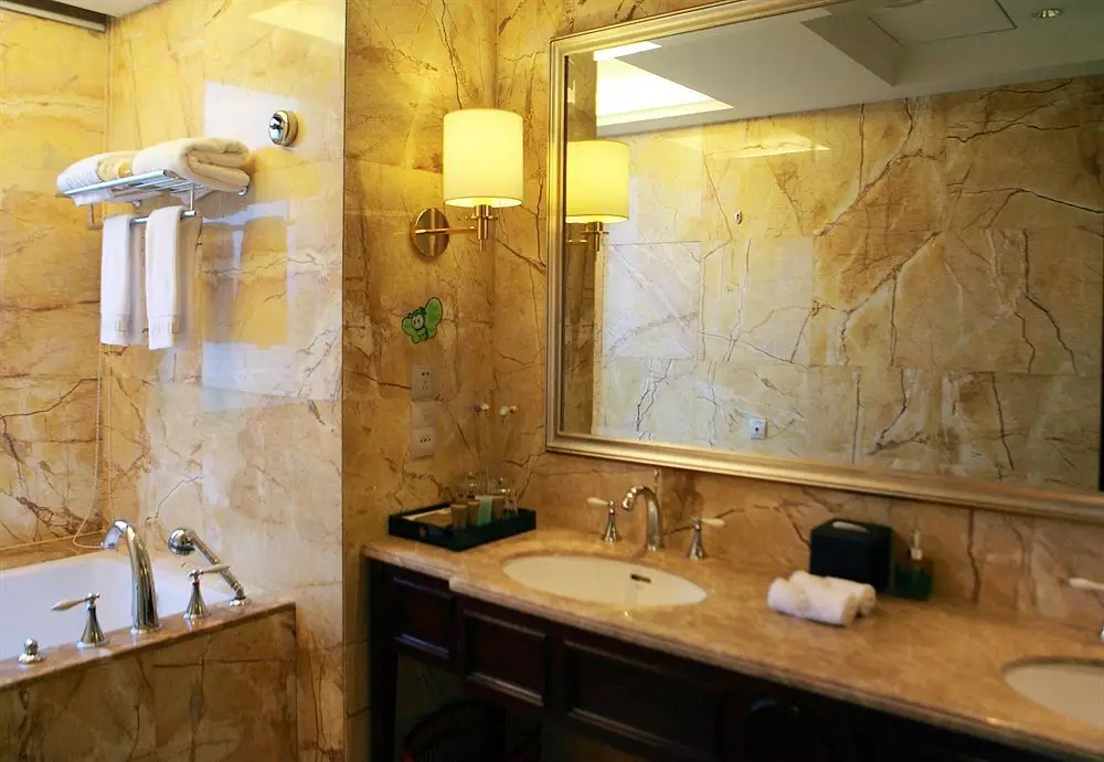 Шэньчжэнь: The Pavilion Hotel - Longgang Hotel
