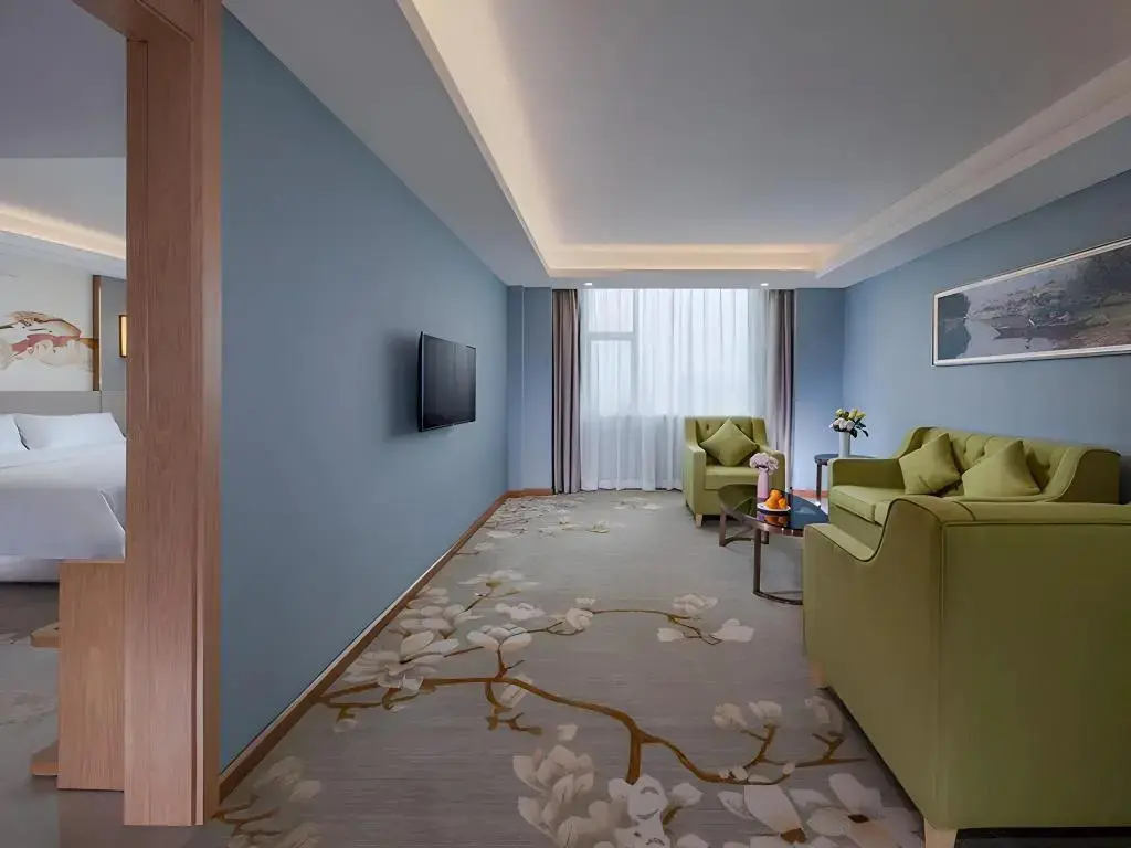 Фошань: Vienna International Hotel (Foshan Eternal Love Xiqiao Mountain Scenic Area)
