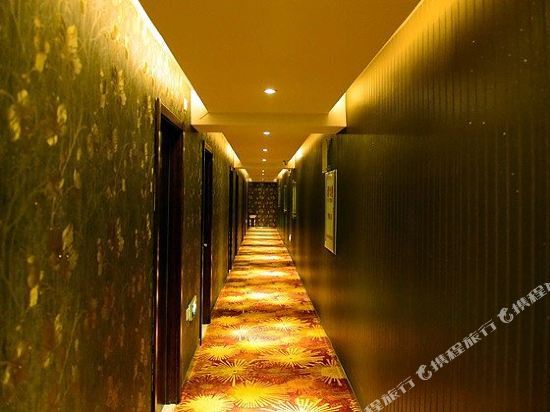 Xincai Hotel (Ha'erbin Metro Station Xidazhi Street) — фото 1