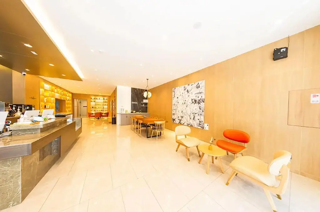 Цзилинь: HanTing Premium Hotel (Jilin Tianjin Street Fortune Plaza)