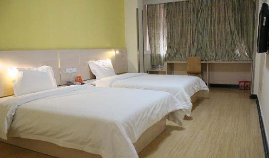 Кайфын: Songchao Bianjing Hotel (Kaifeng Drum Tower Square)