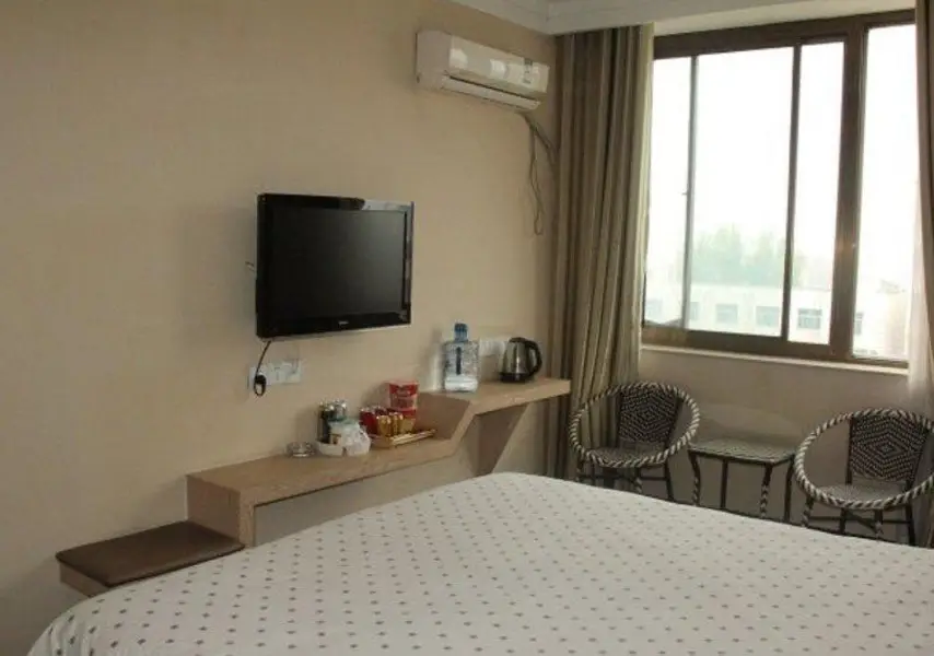 Лиаоченг: Super 8 Hotel Linqing Bus Station