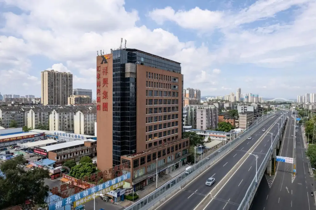Лючжоу: Huifeng Xiangxing Hotel
