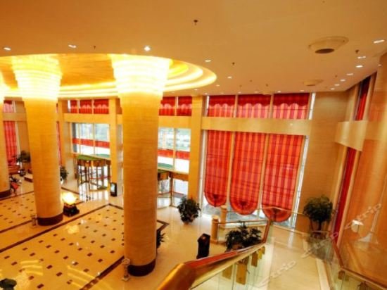 Циндао: Yuexiang Hotel (Qingdao Xuzhou Road)