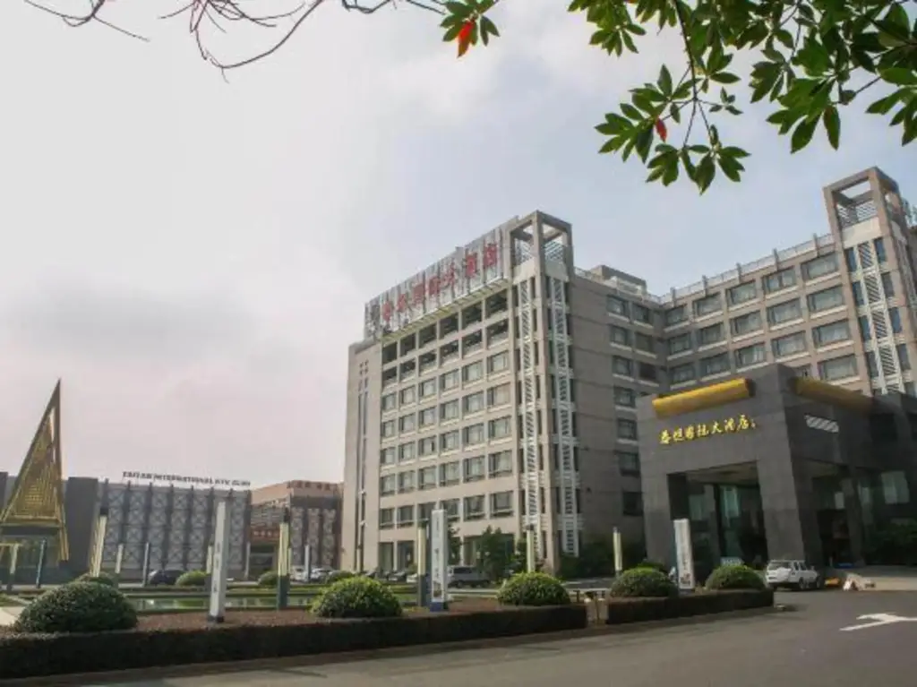 Шаоксинг: Taitan International Hotel