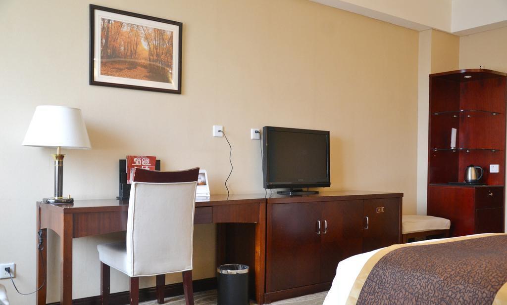 Чжэнчжоу: Yawen Hotel - Zhengzhou