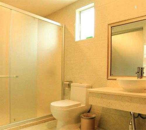Чжухай: Vienna International Hotel Zhuhai Golden Phoenix