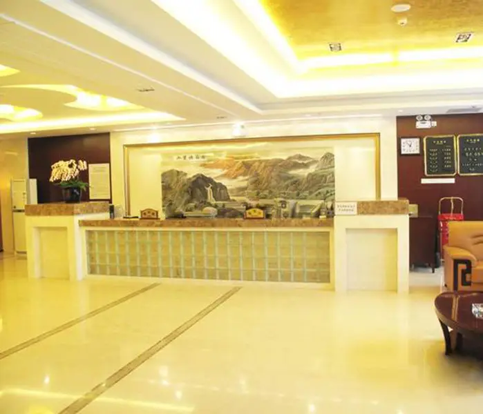 Пекин: Kunming Hotel