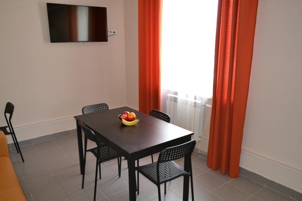 Москва: Mini Hotel Time Inn On Chelkovskaya