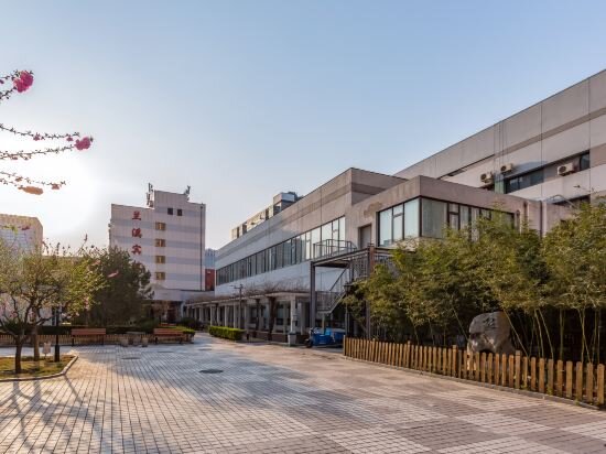 Lanxi Hotel — фото 1