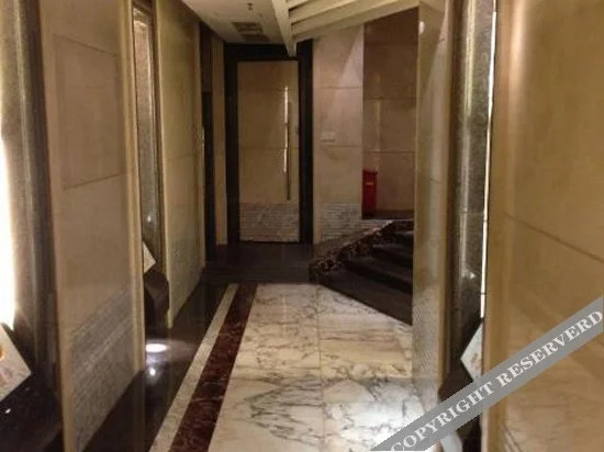 Чанша: Atour Hotel Changsha IFS international   Financial Furong Square