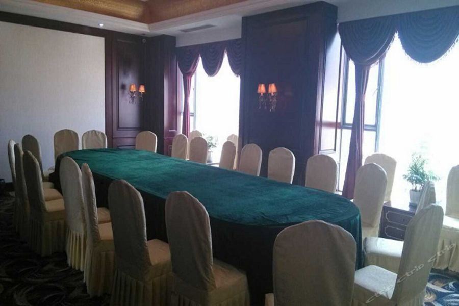 Чэнду: Xinhua Hotel
