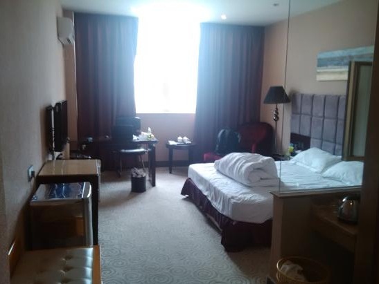 Дунгуань: H Boutique Hotel (Dongguan Fenggang Xingao Shopping Plaza)