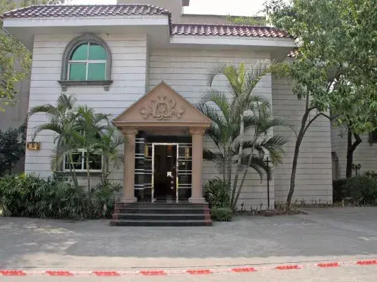 Гуанчжоу: New Haojing Hotel (Guangzhou Xintang Metro Station)