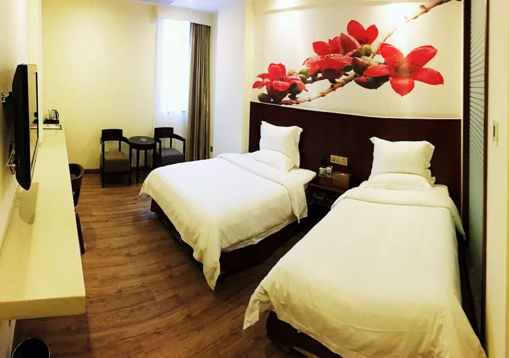 Гуанчжоу: GuangZhou Shan Dong Building LuYue Hotel