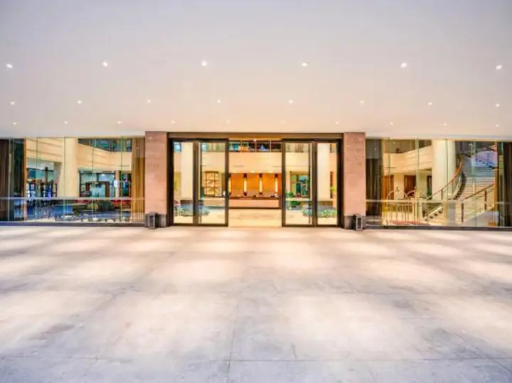 Хайкоу: Haikou Weihao Hot Spring Hotel (Provincial Government Riyue Square)