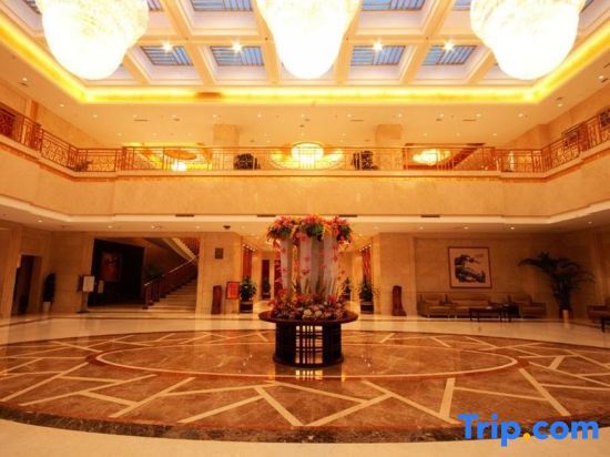 Корла: Kurla Tarim Oil apartment