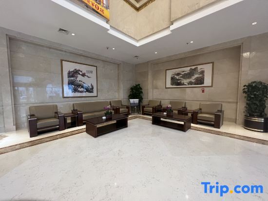 Корла: Kurla Tarim Oil apartment