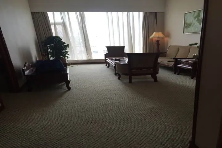 Куньмин: Plateau Pearl Hotel