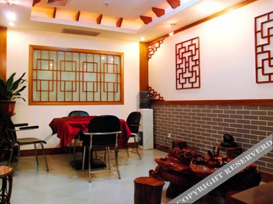 Наньнин: Guangxi Tianfei Business Hotel