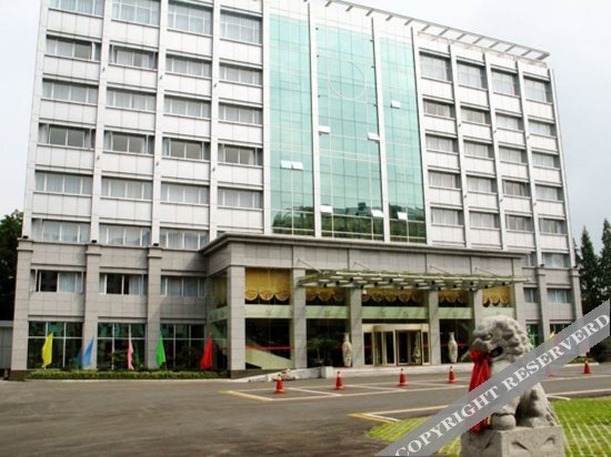 Нанкин: Gaoloumen Hotel