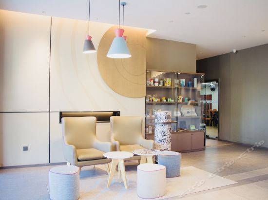 Нанкин: Homeinn · neo (Nanjing Railway Station Xiaoshi Subway Station)