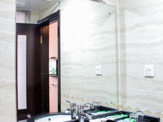 Циндао: Qingdao Yongle Hotel