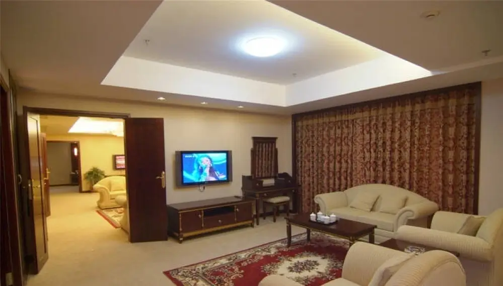 Наньтун: Zhongtian Huanghai Hotel
