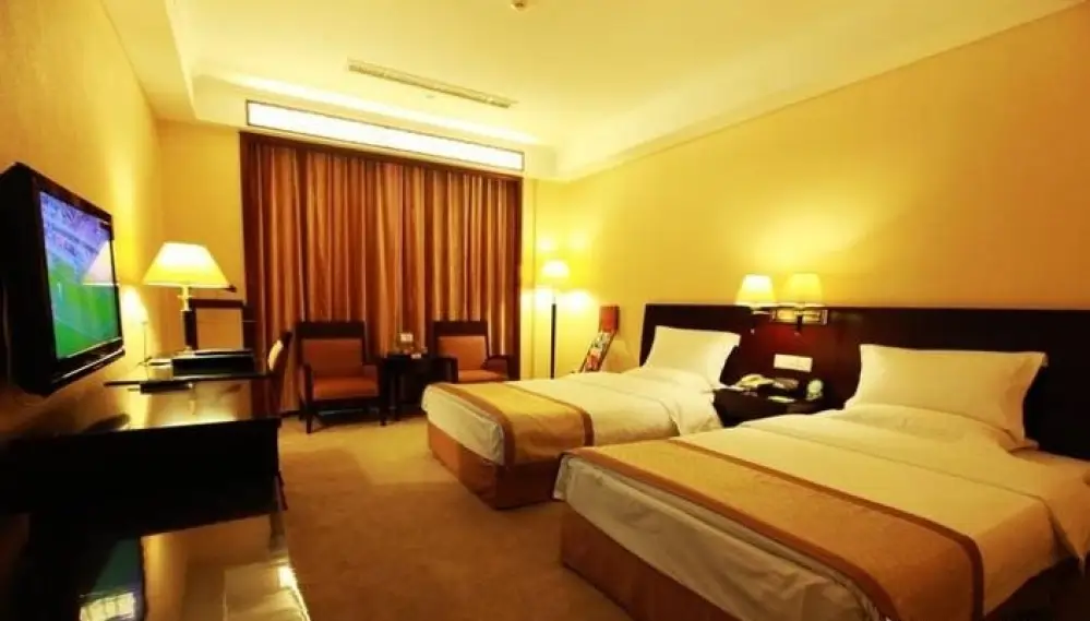 Наньтун: Zhongtian Huanghai Hotel